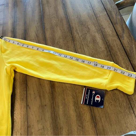 NWT Womens Medium Limited Edition Champion Yellow Pac-man XSweatshirt 80s Retro - Picture 8 of 11